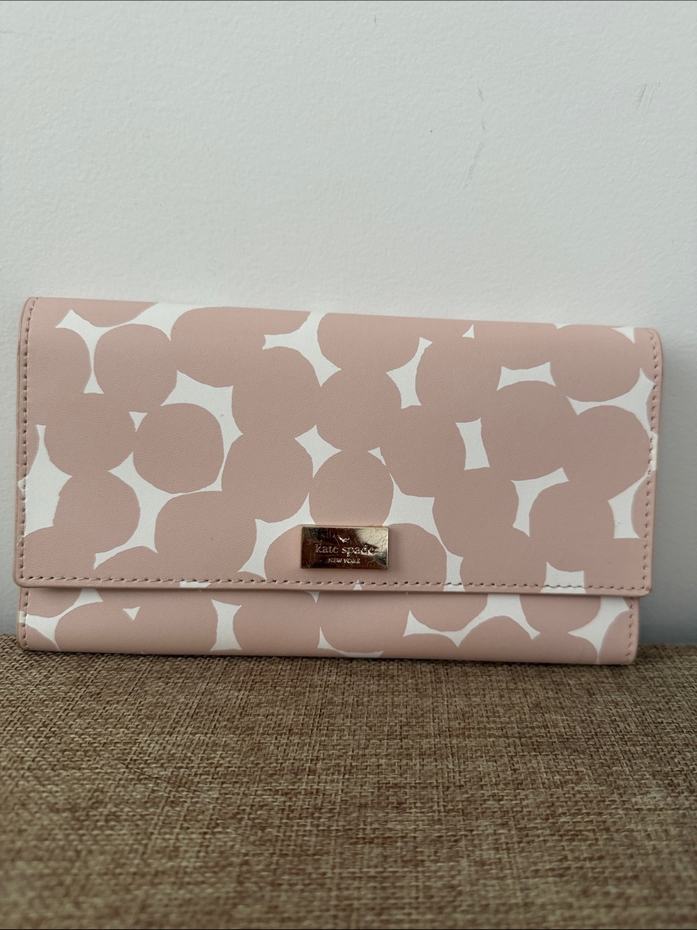 kate spade Pale Pink and White Patterned Leather Wallet